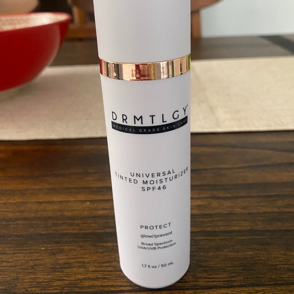 ☀️ DRMTLGY Universal Tinted Sunscreen SPF 46 – Brand New!